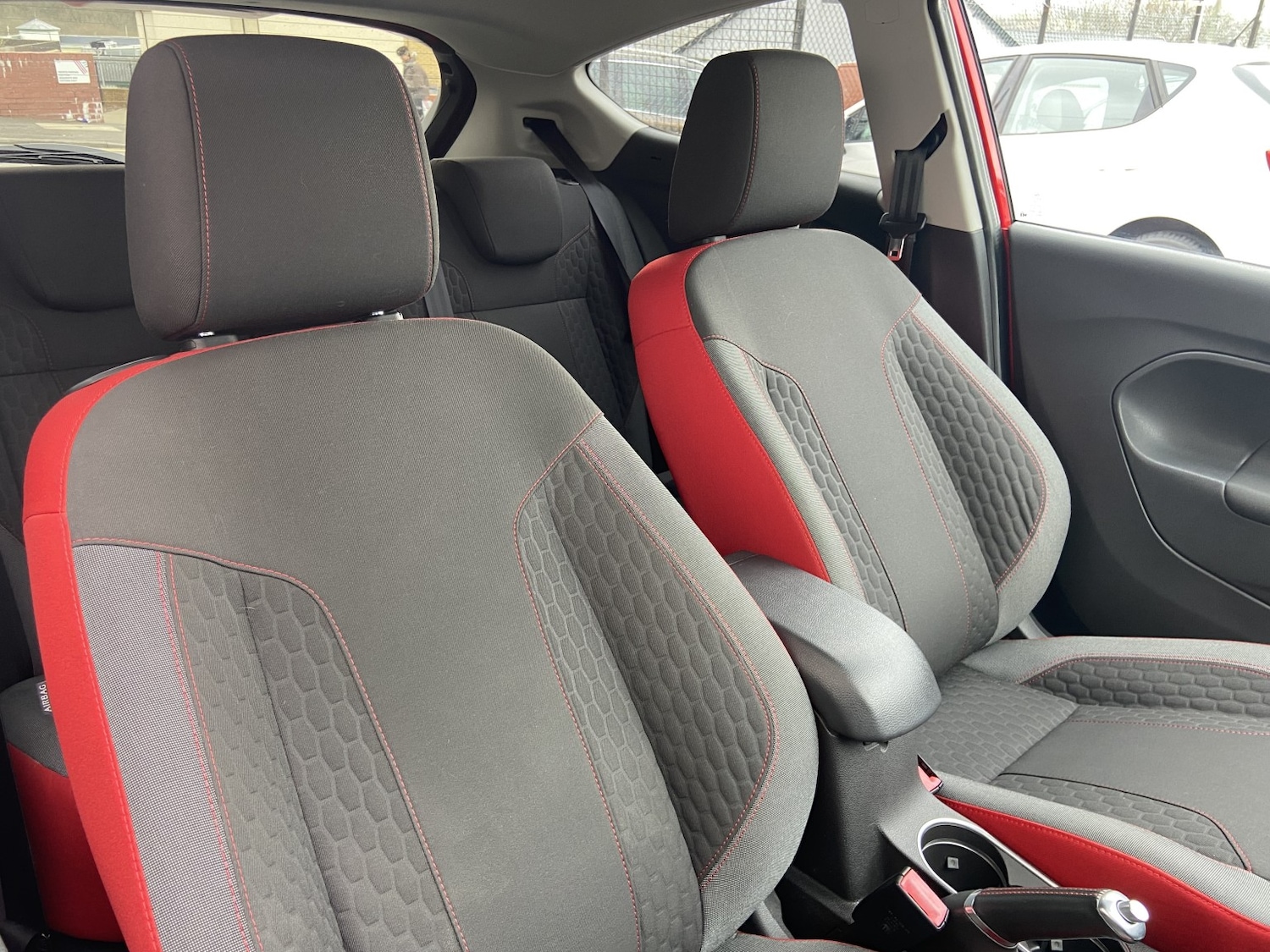 Used Ford Fiesta 2015 for sale - 77584576: Photo 16