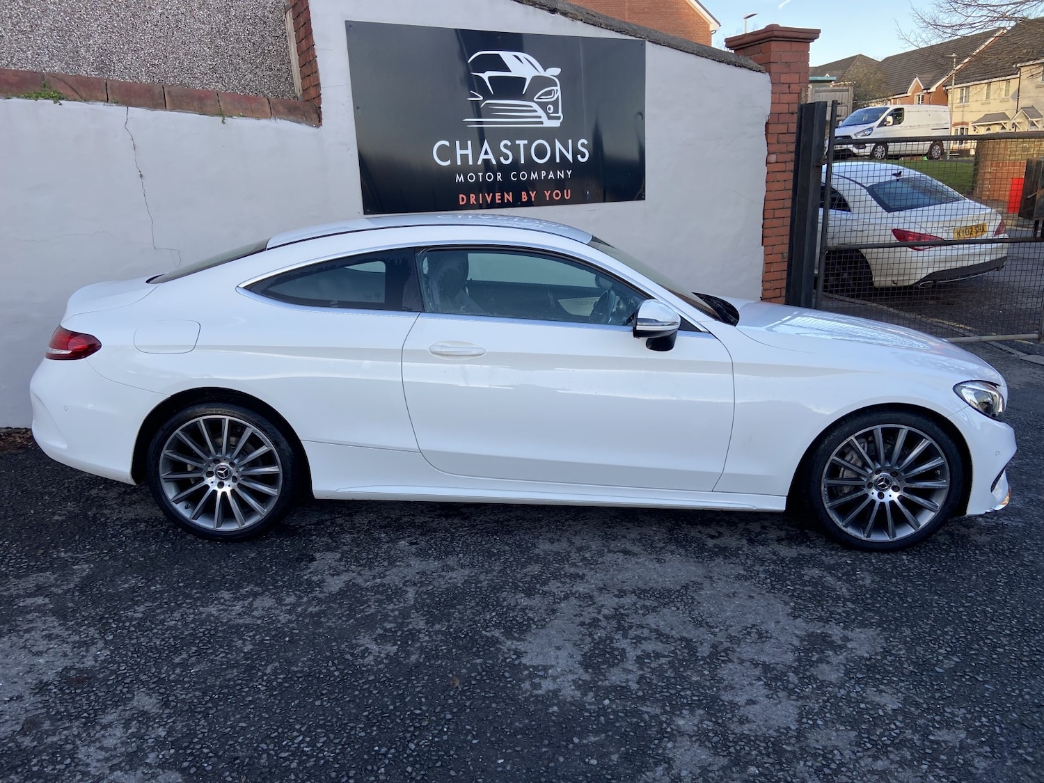 Used Mercedes-Benz C Class 2018 for sale - 76897019: Photo 2