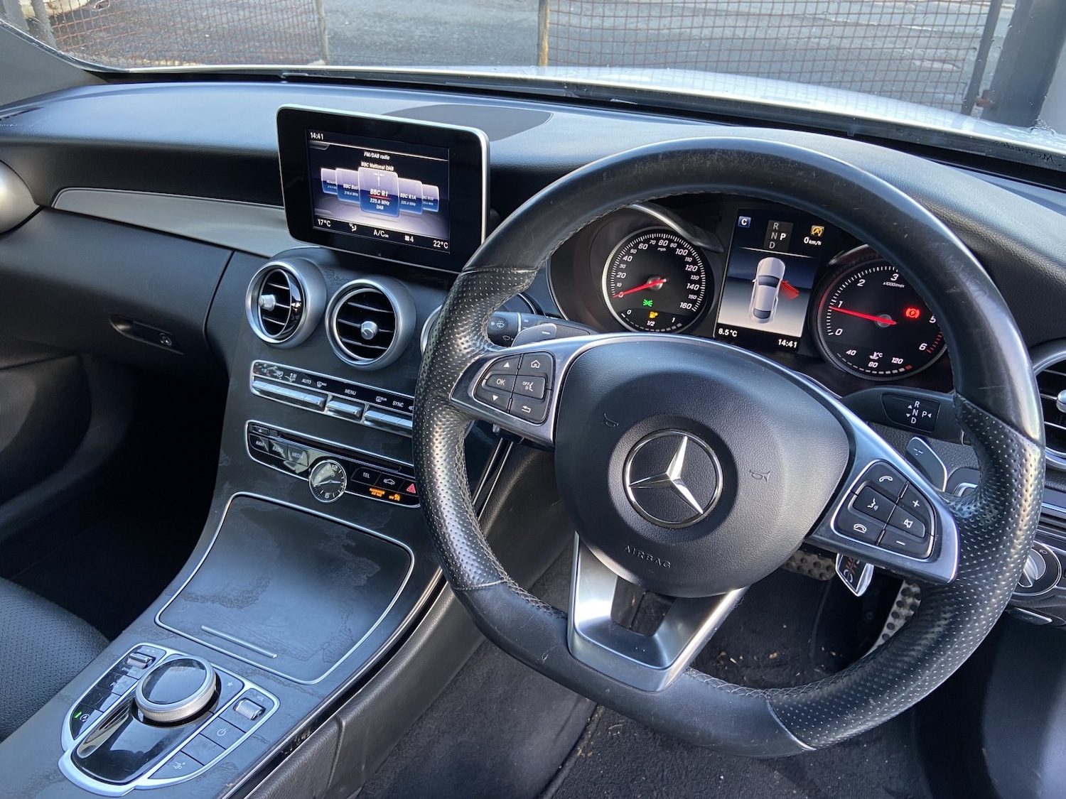 Used Mercedes-Benz C Class 2018 for sale - 76897019: Photo 4