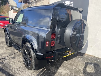 Used Land Rover Defender 2025 for sale - 77822296: Photo