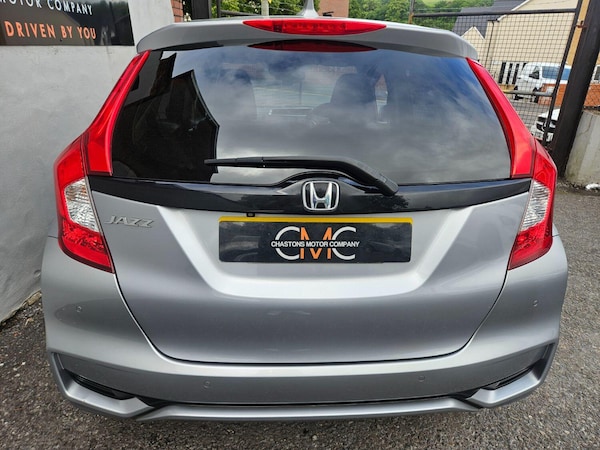 Used Honda Jazz 2018 for sale - 74723240: Photo 5