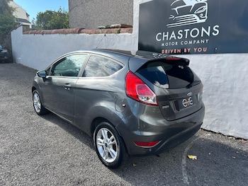 Used Ford Fiesta 2016 for sale - 75898442: Photo