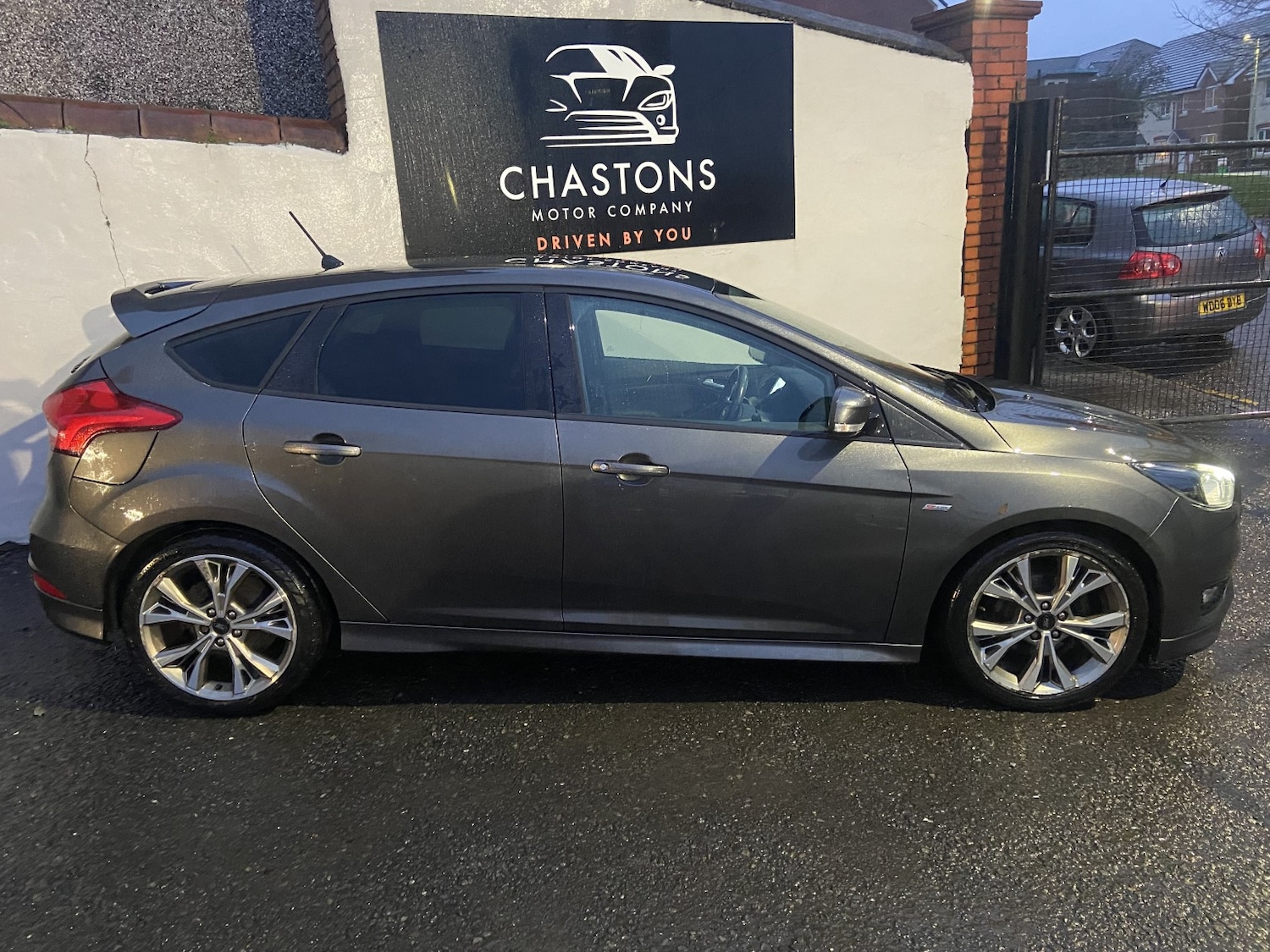 Used Ford Focus 2018 for sale - 76974424: Photo 2