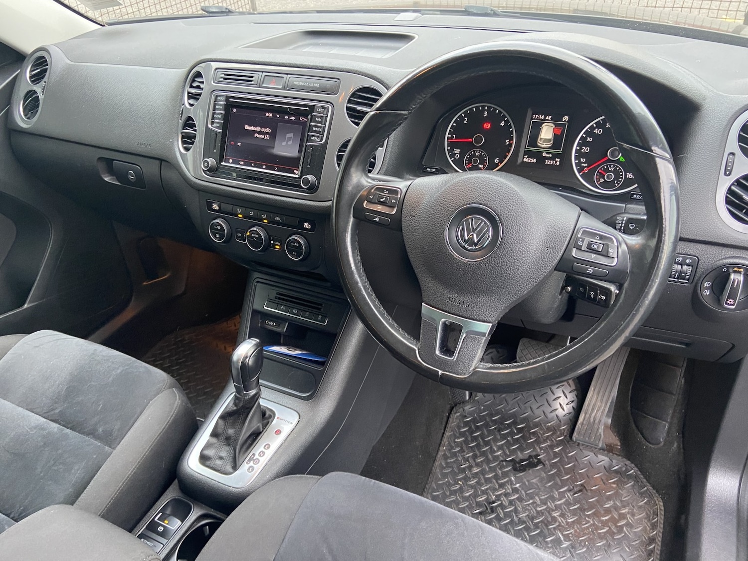 Used Volkswagen Tiguan 2015 for sale - 76293290: Photo 3