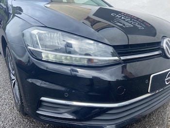 Used Volkswagen Golf 2017 for sale - 78739537: Photo
