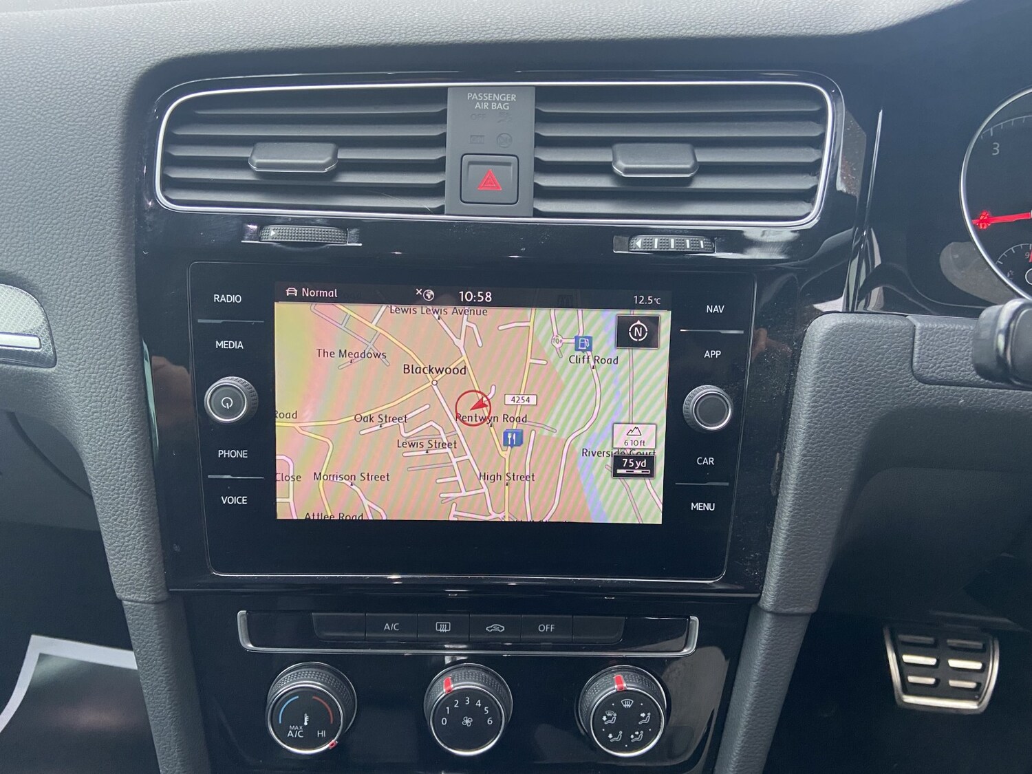 Used Volkswagen Golf 2019 for sale - 76149229: Photo 19