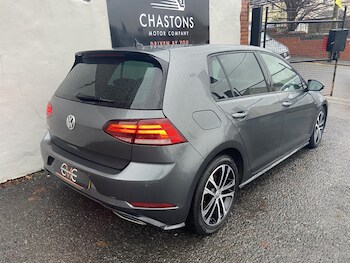 Used Volkswagen Golf 2019 for sale - 76149229: Photo