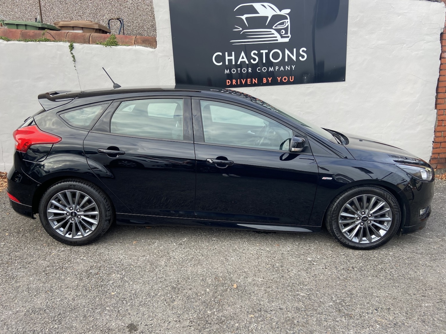 Used Ford Focus 2018 for sale - 76156756: Photo 2