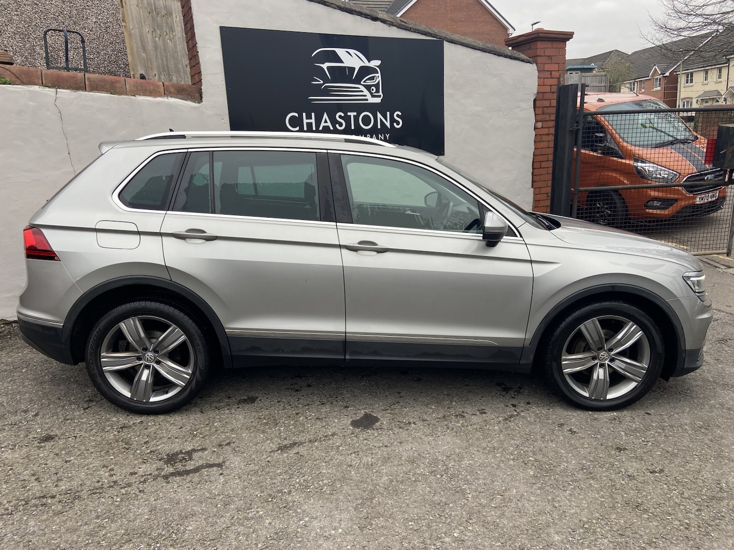 Used Volkswagen Tiguan 2019 for sale - 77781642: Photo 2