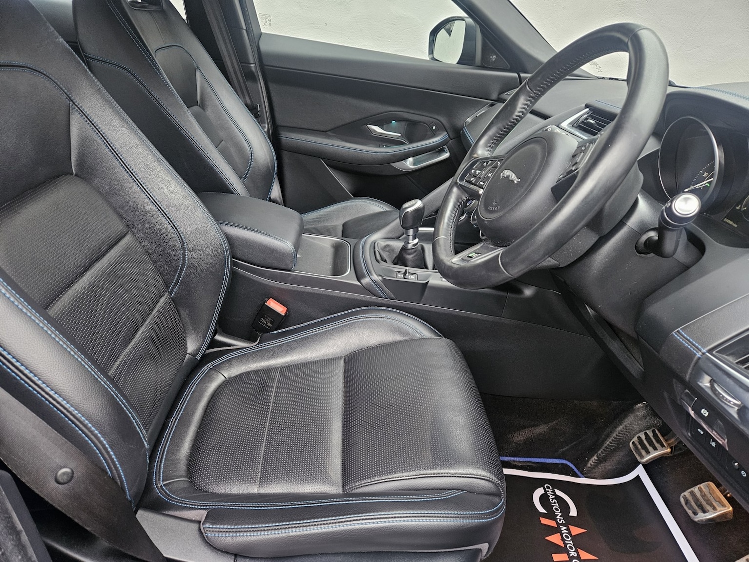 Used Jaguar E-Pace 2019 for sale - 76817522: Photo 9