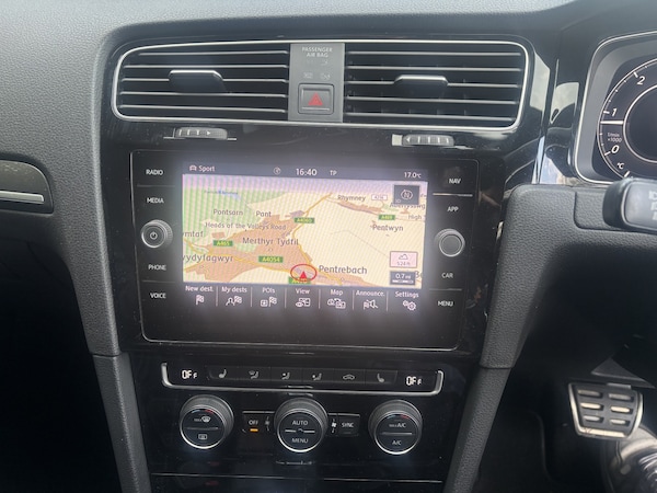Used Volkswagen Golf 2017 for sale - 76126365: Photo 4