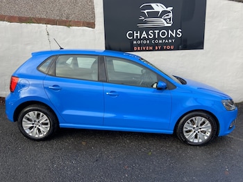 Used Volkswagen Polo 2015 for sale - 76712700: Photo