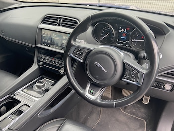 Used Jaguar F-Pace 2020 for sale - 78513769: Photo