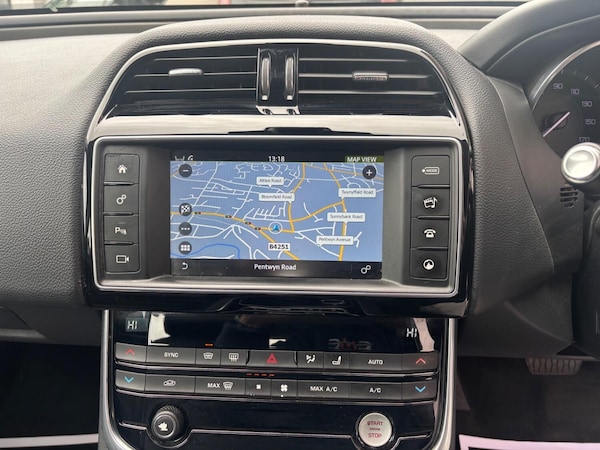 Used Jaguar XE 2015 for sale - 75779332: Photo 16