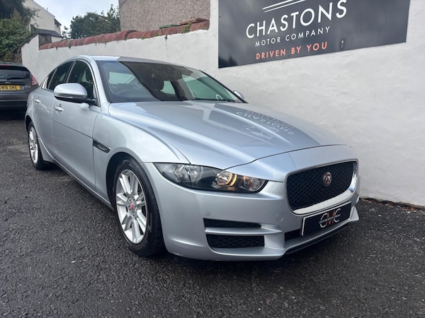 Used Jaguar XE 2015 for sale - 75779332: Photo 2