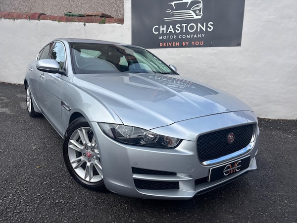 Used Jaguar XE 2015 for sale - 75779332: Photo 4