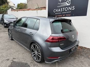 Used Volkswagen Golf 2017 for sale - 77140611: Photo