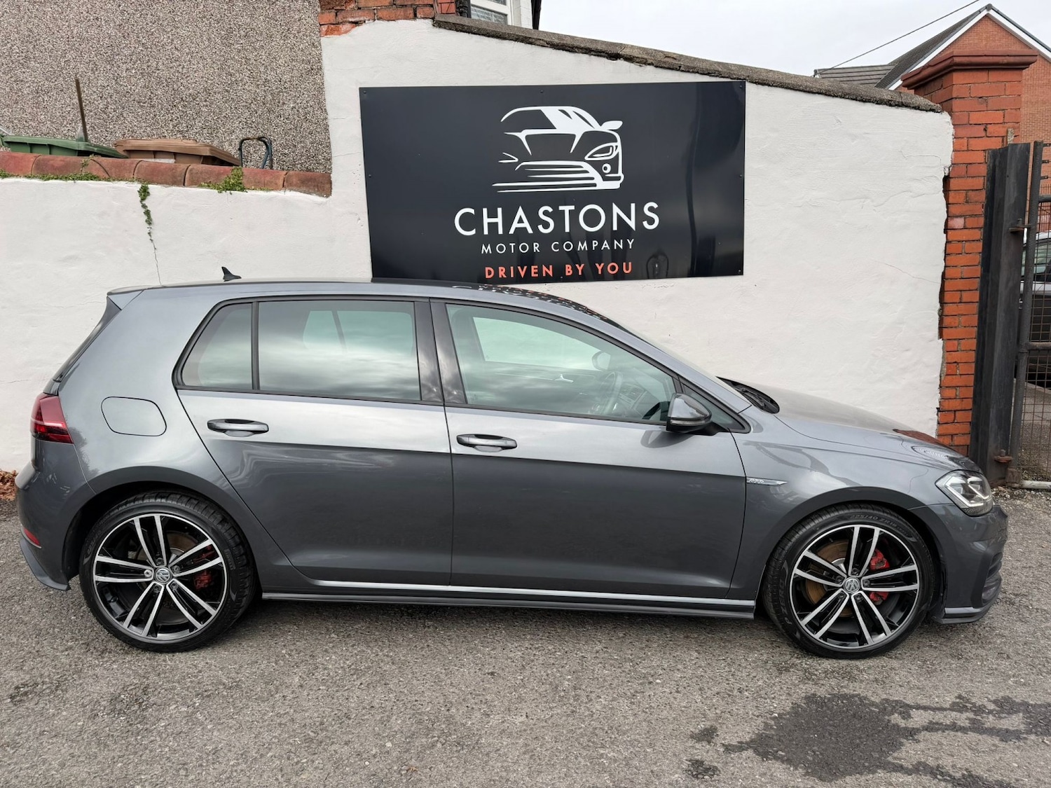 Used Volkswagen Golf 2017 for sale - 77140611: Photo 8