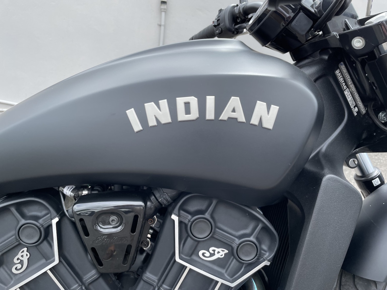 Indian SCOUT BOBBER SIXTY