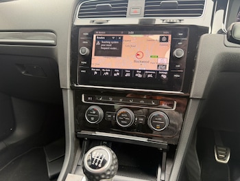 Used Volkswagen Golf 2018 for sale - 78459778: Photo
