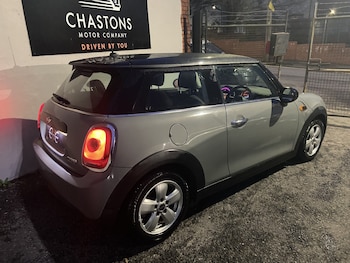 Used MINI Hatch 2018 for sale - 77038961: Photo