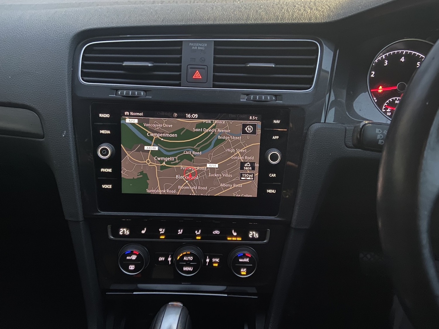 Used Volkswagen Golf 2020 for sale - 76974309: Photo 6