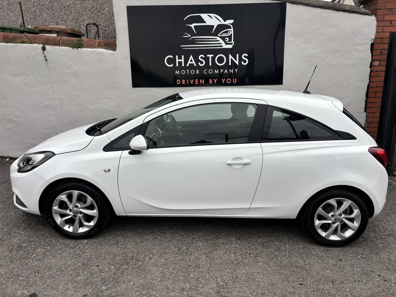 Used Vauxhall Corsa 2015 for sale - 76911149: Photo 4