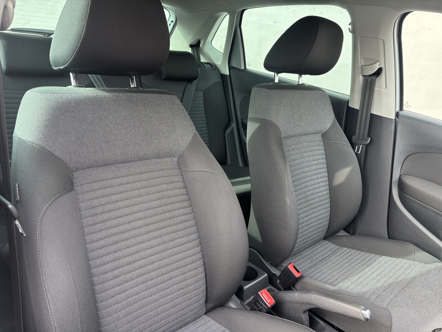 Used Volkswagen Polo 2014 for sale - 76041020: Photo 5
