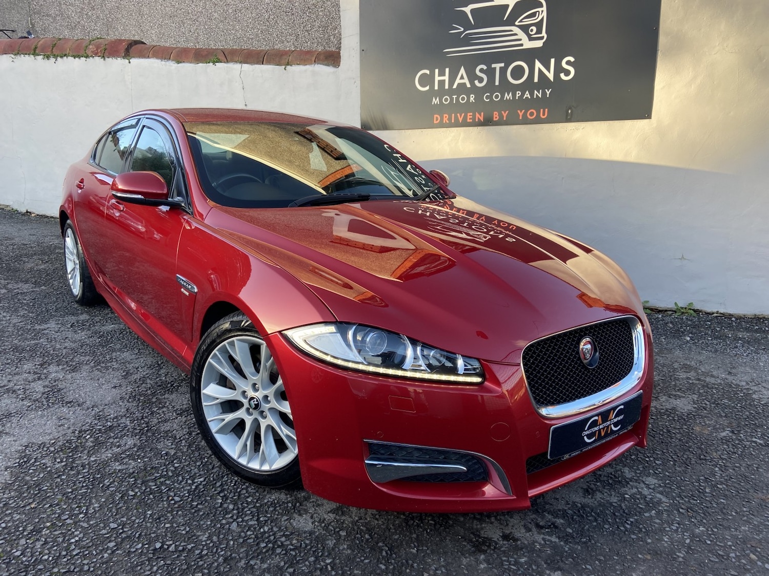 Used Jaguar XF 2014 for sale - 76924316: Photo 1