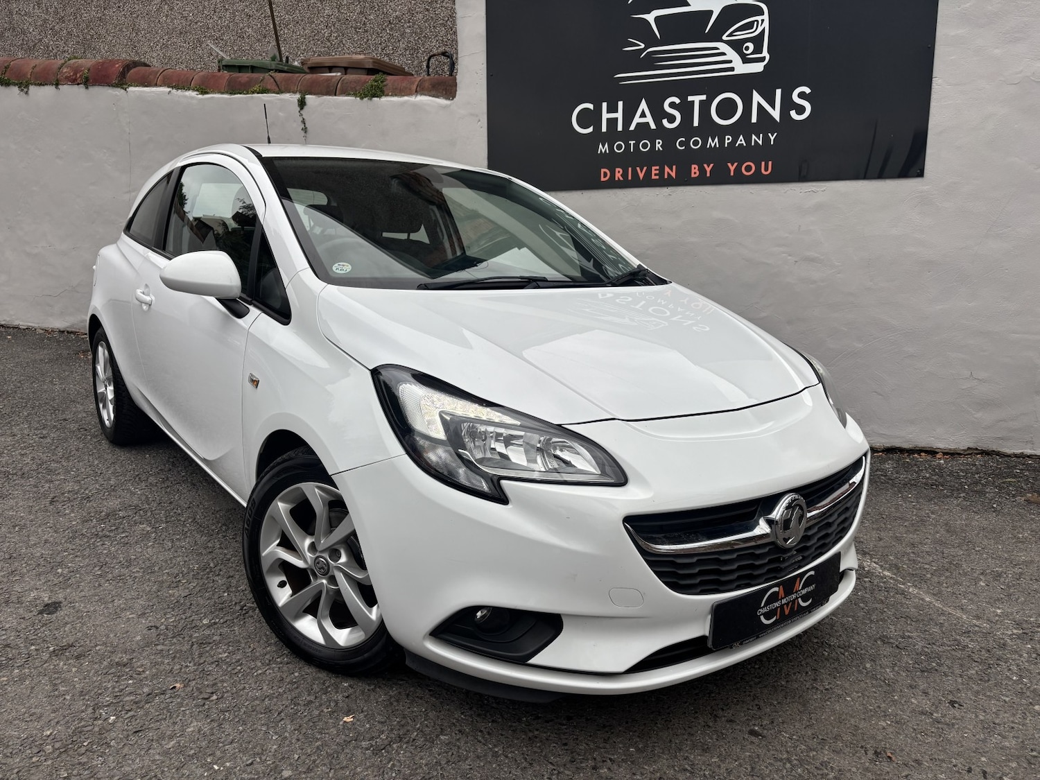 Used Vauxhall Corsa 2015 for sale - 76093706: Photo 1