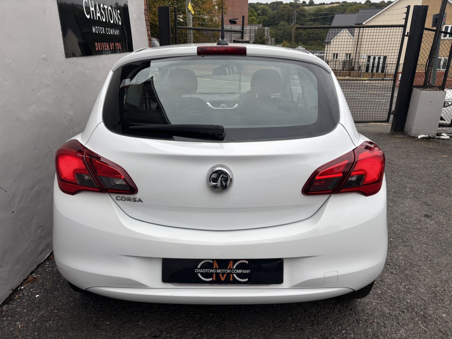 Used Vauxhall Corsa 2015 for sale - 76093706: Photo 3