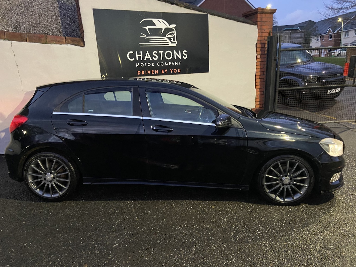 Used Mercedes-Benz A-Class 2015 for sale - 76896971: Photo 2