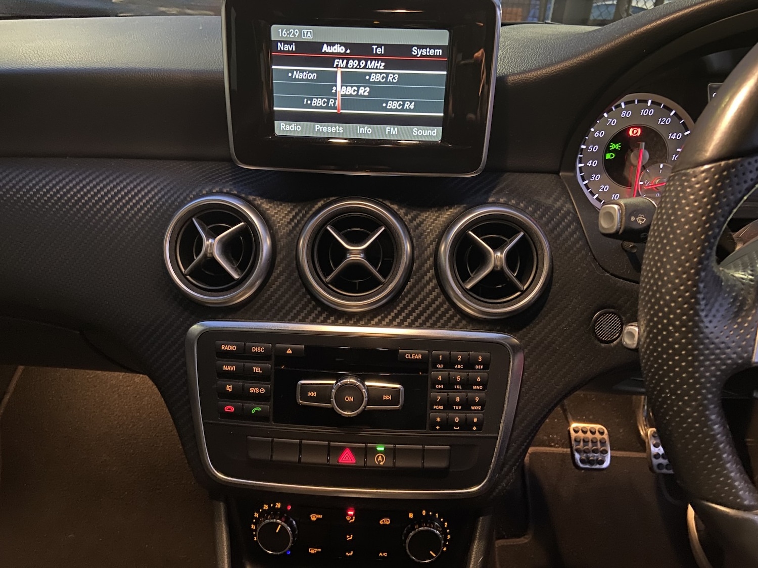 Used Mercedes-Benz A-Class 2015 for sale - 76896971: Photo 7