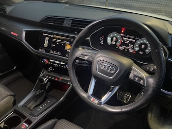 Used Audi Q3 2019 for sale - 77038991: Photo