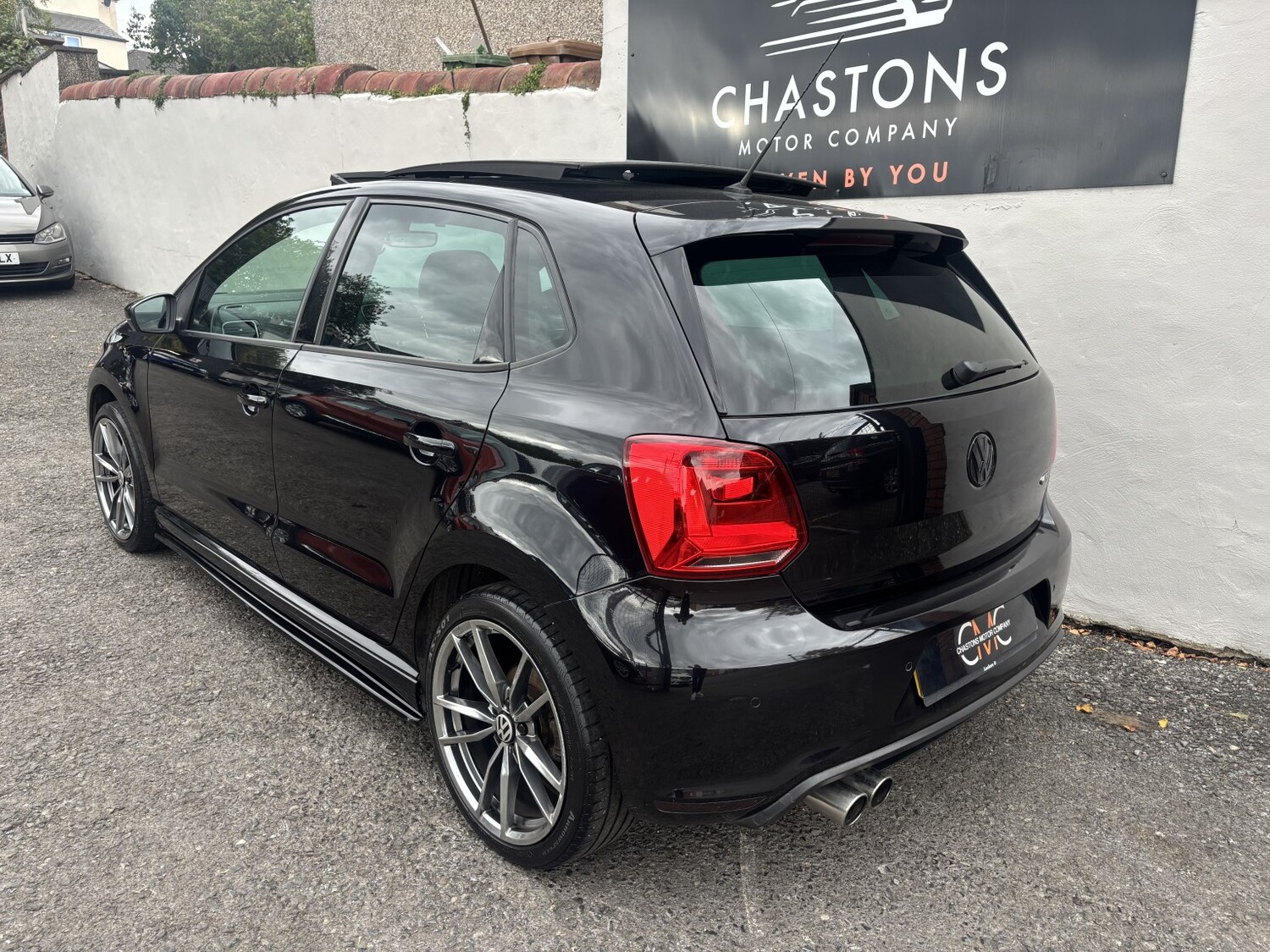 Used Volkswagen Polo 2015 for sale - 76082640: Photo 7