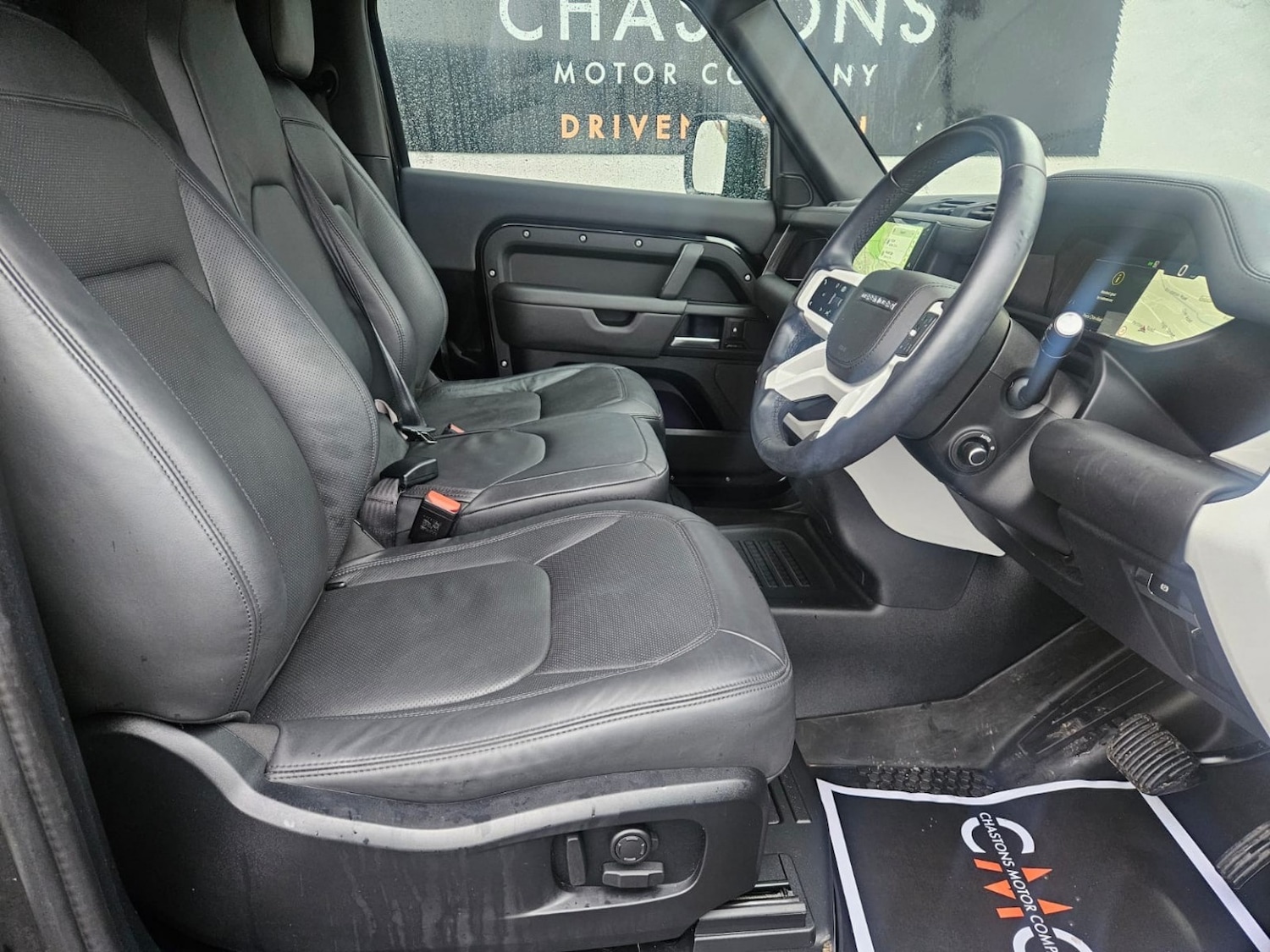 Used Land Rover Defender 90 2024 for sale - 77213509: Photo 11