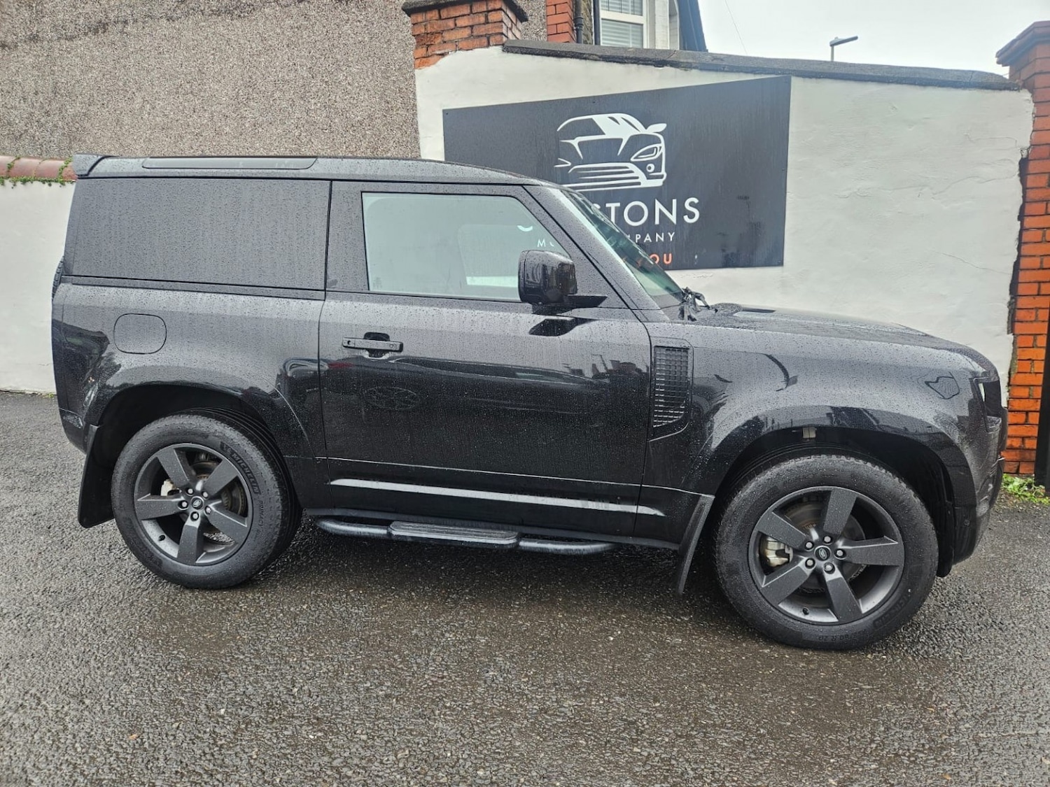 Used Land Rover Defender 90 2024 for sale - 77213509: Photo 3