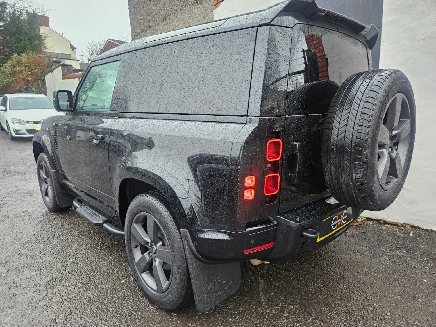 Used Land Rover Defender 90 2024 for sale - 77213509: Photo 7