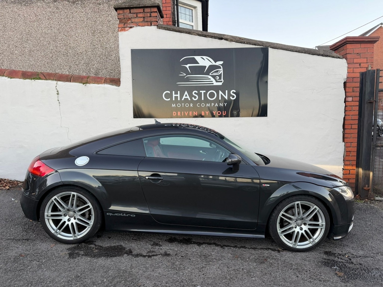 Used Audi TT 2013 for sale - 76687131: Photo 2