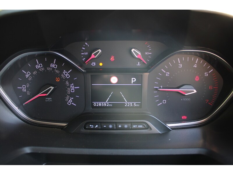 Used Peugeot Rifter for sale - 77973129: Photo 45