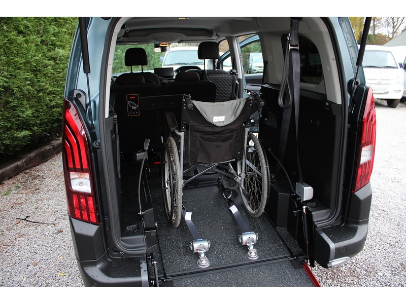 Used Peugeot Rifter 2024 for sale - 76655495: Photo 31