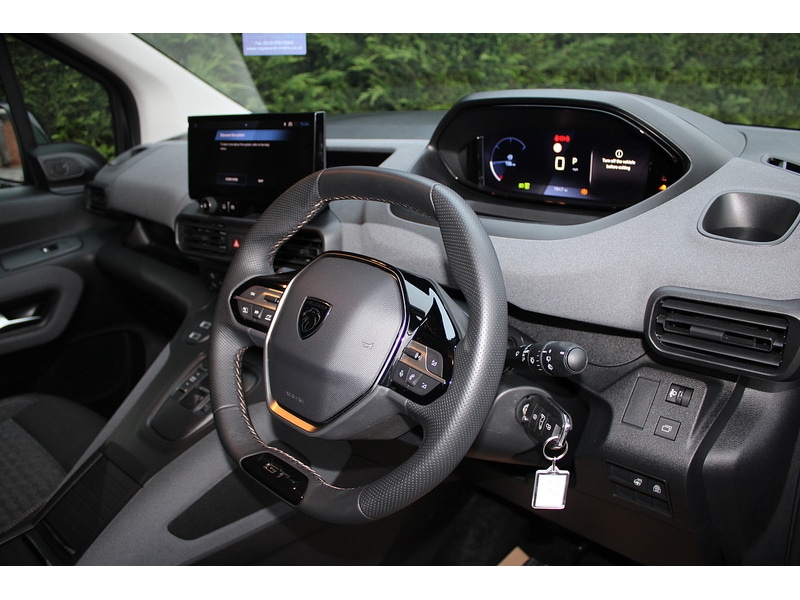 Used Peugeot Rifter 2024 for sale - 76655495: Photo 45