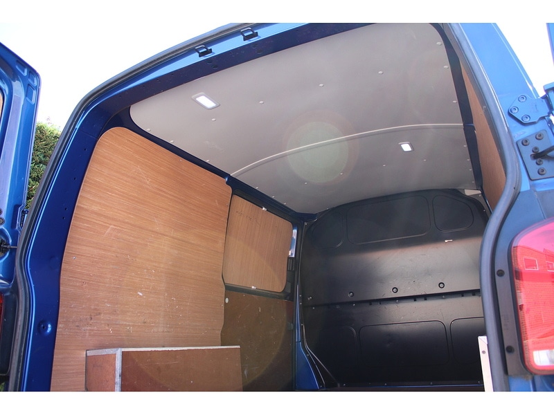 Used Volkswagen Transporter 2021 for sale - 76514284: Photo 25