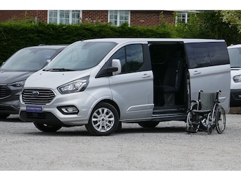 Used Ford Tourneo Custom 2020 for sale - 76510349: Photo