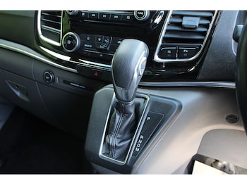 Used Ford Tourneo Custom 2019 for sale - 78815159: Photo