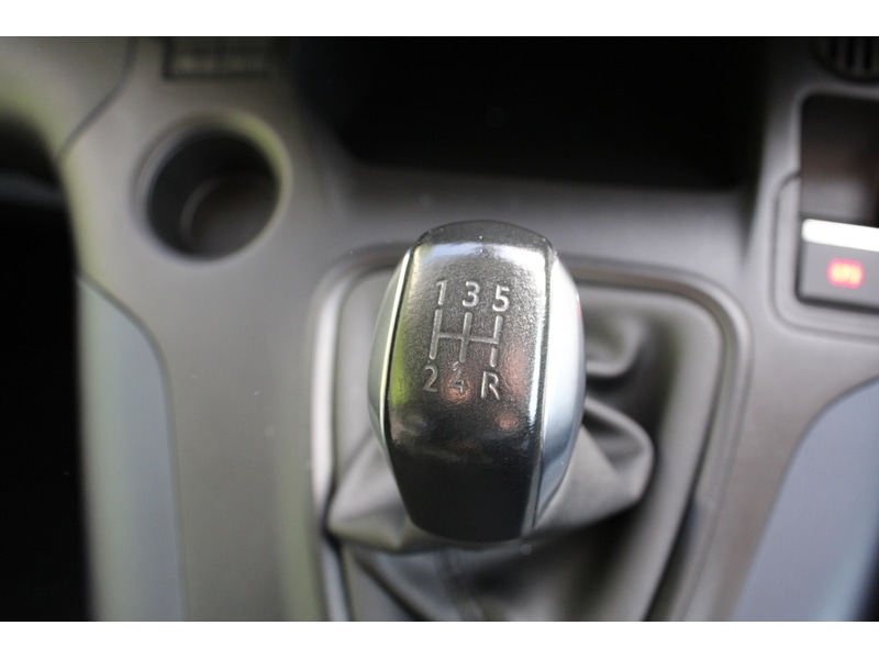 Used Peugeot Rifter 2020 for sale - 76510348: Photo 41