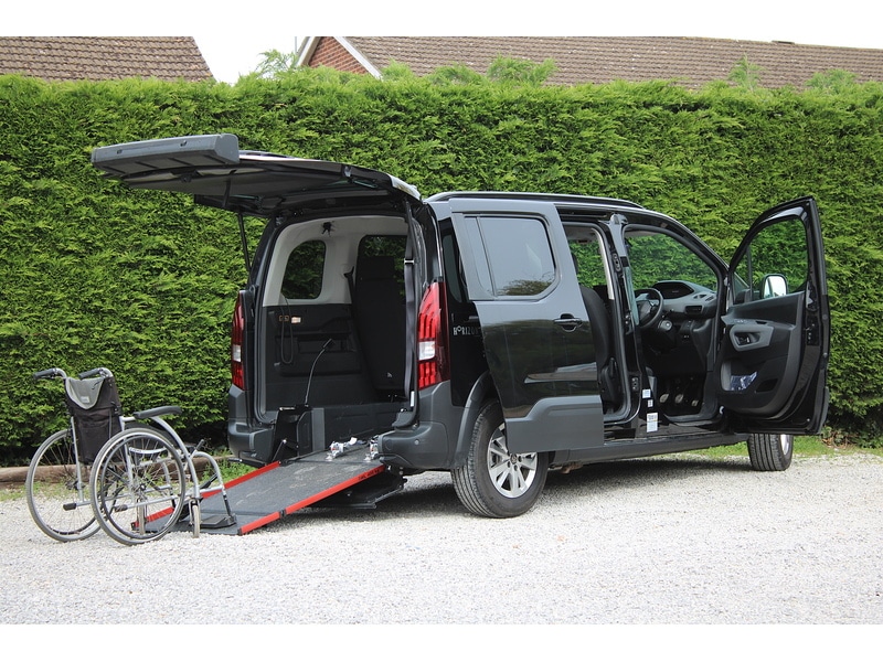 Used Peugeot Rifter 2024 for sale - 78201302: Photo 3