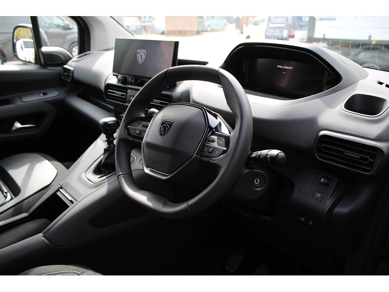 Used Peugeot Rifter 2024 for sale - 78201302: Photo 30