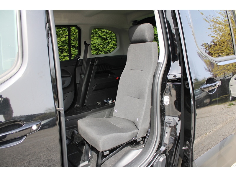 Used Peugeot Rifter 2024 for sale - 78201302: Photo 37