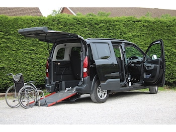 Used Peugeot Rifter 2024 for sale - 78201302: Photo